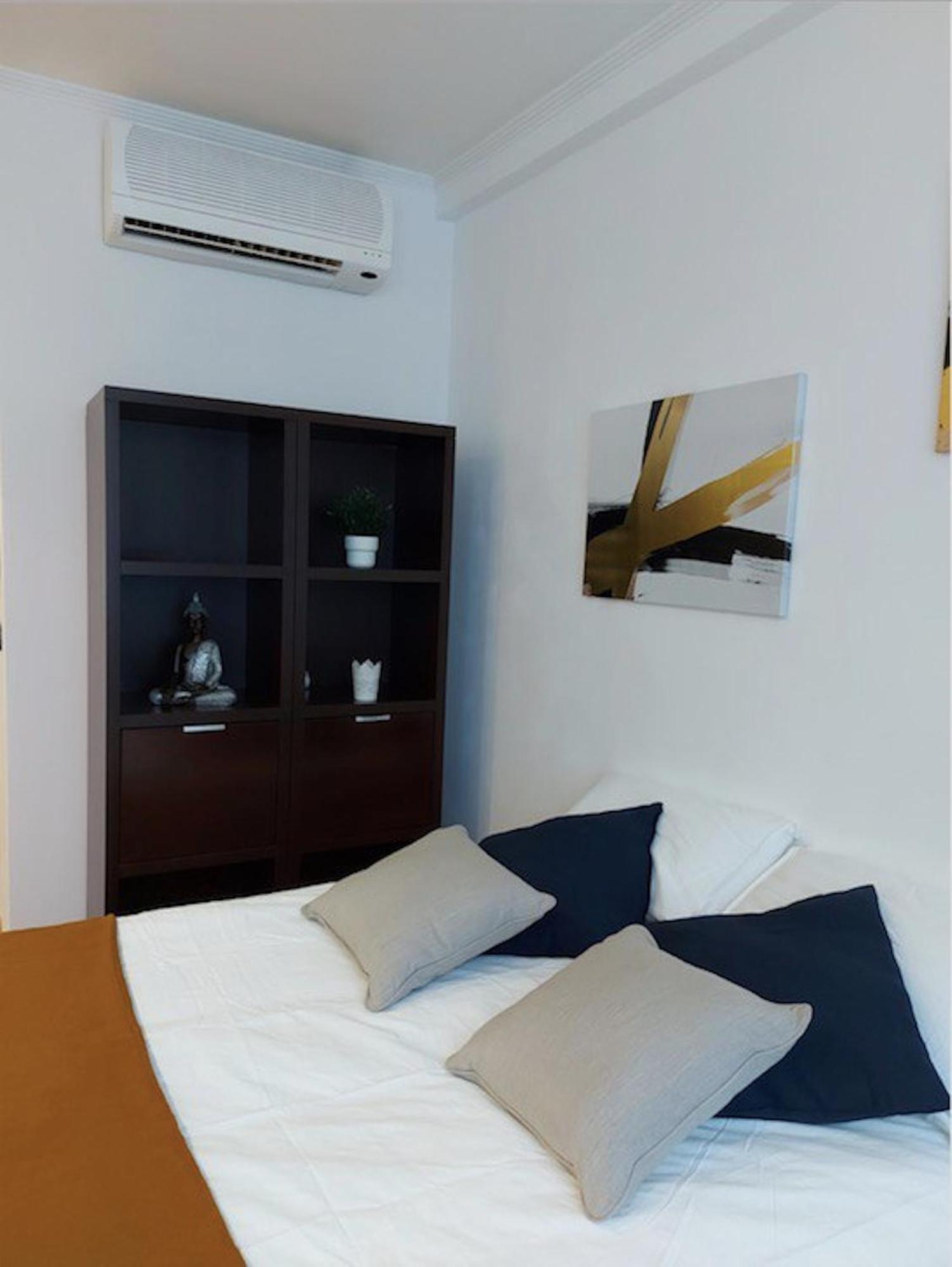 Apartments Holidays2Malaga City Center Kültér fotó