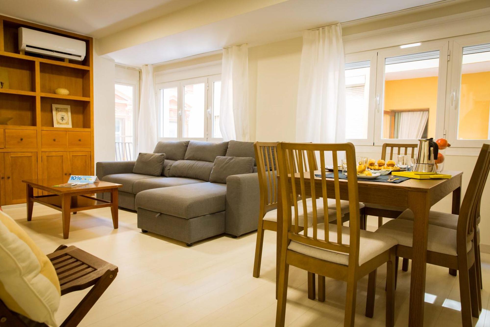 Apartments Holidays2Malaga City Center Kültér fotó