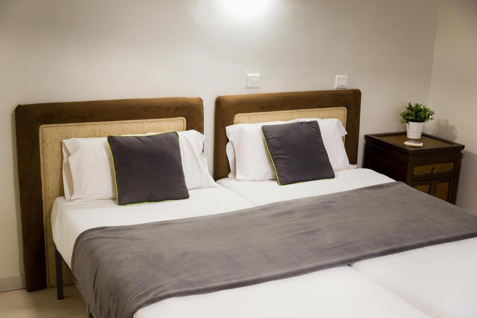 Apartments Holidays2Malaga City Center Kültér fotó